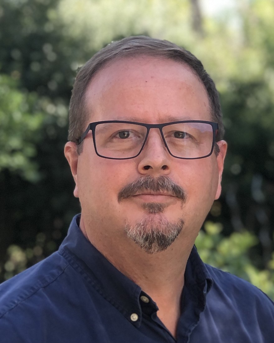 Portrait of Anthony Shingleton, founder of EmbraceIA.